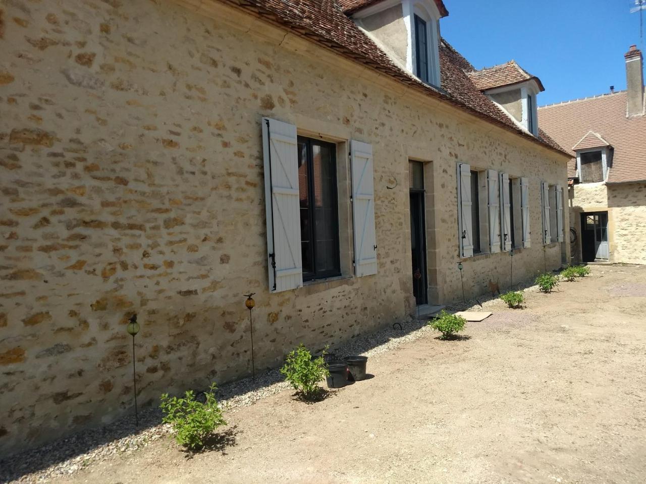 Bed and Breakfast L'Amalgam' Ainay-le-Vieil Exterior foto