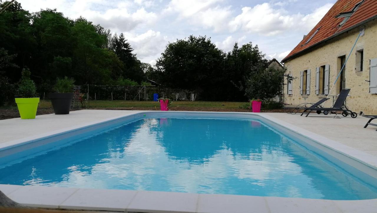Bed and Breakfast L'Amalgam' Ainay-le-Vieil Exterior foto